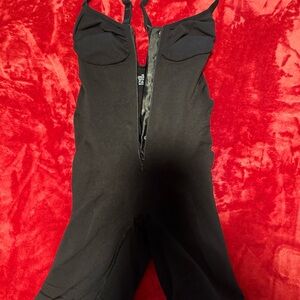 WHEN STYLE MEETS
COMPRESSION